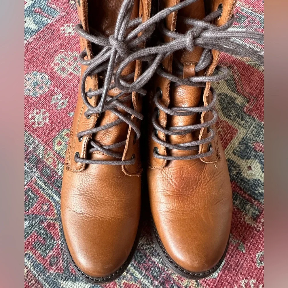 Frye Veronica Combat Boot Women’s US 7 Camel Leather Lace-Up - Picture 7 of 11